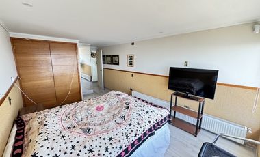 SE ARRIENDA GRAN CASA CON VISTA AL MAR, REÑACA (CÓD. 547)