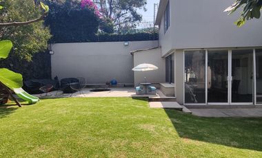 SE RENTA INCREÍBLE CASA AMUEBLADA EN CERRADA EN TECAMACHALCO (V)