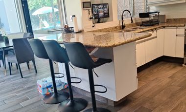 SE RENTA INCREÍBLE CASA AMUEBLADA EN CERRADA EN TECAMACHALCO (V)