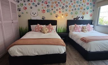 SE RENTA INCREÍBLE CASA AMUEBLADA EN CERRADA EN TECAMACHALCO (V)