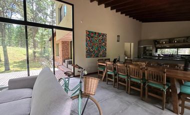 VENTA Casa 6 ambientes en COSTA ESMERALDA Barrio Deportivo II