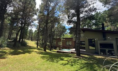 VENTA Casa 6 ambientes en COSTA ESMERALDA Barrio Deportivo II