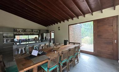 VENTA Casa 6 ambientes en COSTA ESMERALDA Barrio Deportivo II