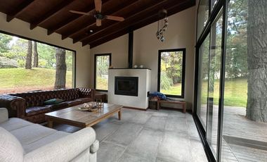 VENTA Casa 6 ambientes en COSTA ESMERALDA Barrio Deportivo II