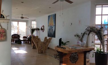 CASA EN TEQUESQUTENGO, MORELOS VENDE