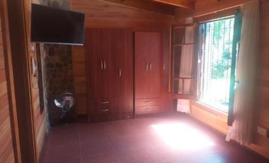 Casa en venta - 2 Dormitorios 1 Baño - 420Mts2 - Miramar