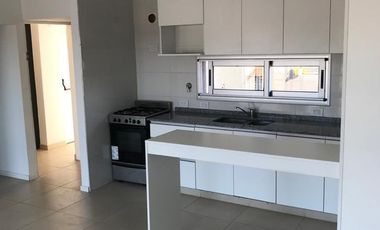 DEPARTAMENTO DOS AMBIENTES VENTA EN AV. ALSINA  15 4°A  C/COCH (BANFIELD)