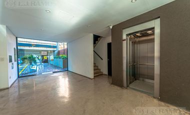 Departamento de dos ambientes  en venta  en el Centro de Tigre-