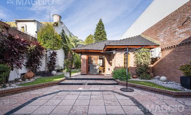 Venta Casa 5 Ambientes Tapiales