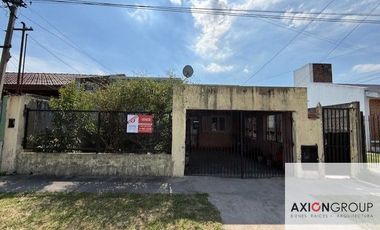 Casa en venta c/ cochera en Berisso