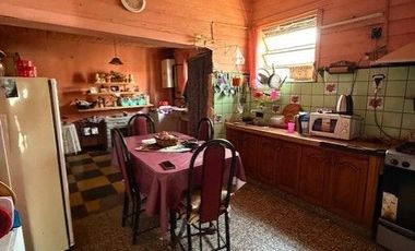 Casa en venta c/ cochera en Berisso