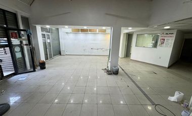 Local Comercial en Arriendo en Avenida Apoquindo 4512