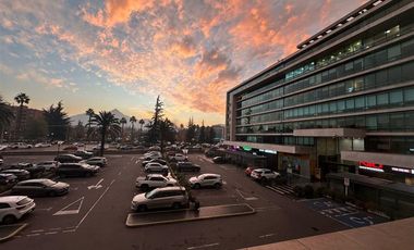 Oficina en Arriendo en Avenida la Dehesa 1200 Lo Barnechea