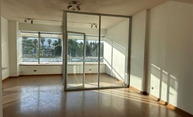 Oficina en Arriendo en Avenida la Dehesa 1200 Lo Barnechea