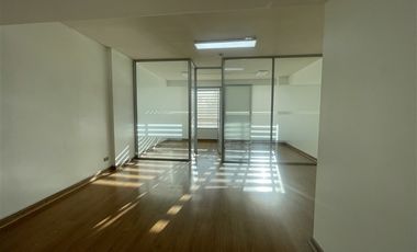 Oficina en Arriendo en Av La DEhesa 1200