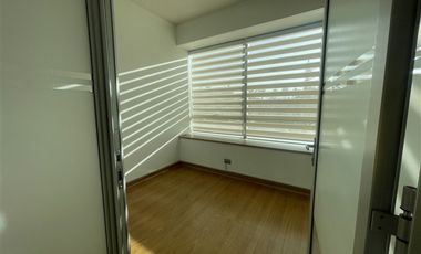 Oficina en Arriendo en Av La DEhesa 1200