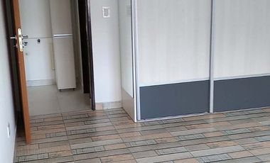 Se alquila depto de 1 Dorm.  con Balcón