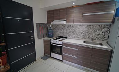 Se alquila depto de 1 Dorm.  con Balcón