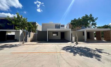 CASA EN VENTA EN PRIV. ZENDERA  DE 3 HABITACIONES CON ALBERCA AMPLIA