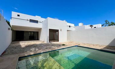 CASA EN VENTA EN PRIVADA ZENDERA DE 3 HABITACIONES EN ESQUINA CON ALBERCA