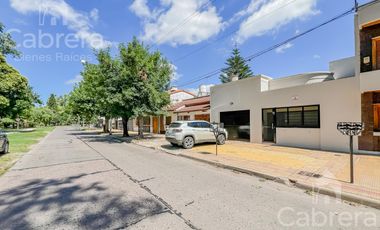 Venta casa 1 dormitorio, La Plata.