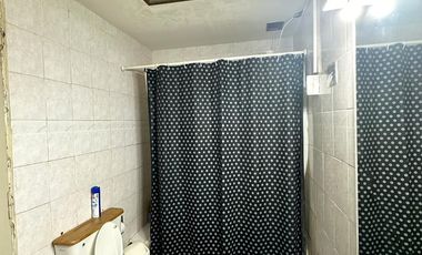 Casa en Venta de 2 dorm., galería, patio, lavadero y galpón. Centro Zárate