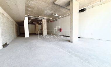 Local Comercial en Arriendo en Cercano a Futura Línea 7 del Metro, Alonso de Córdova