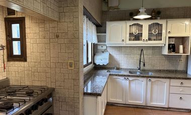 Casa sobre dos lotes