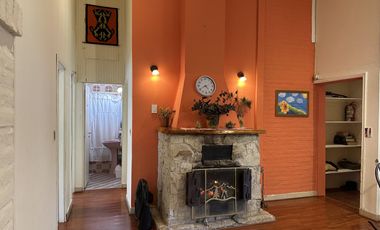 Casa sobre dos lotes