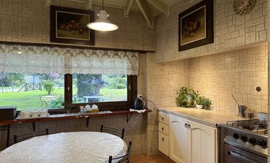 Casa sobre dos lotes