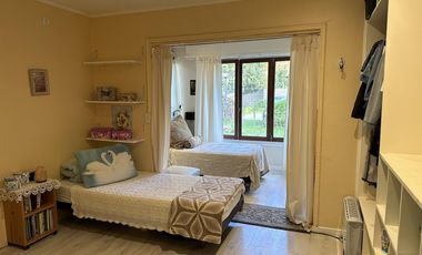 Casa sobre dos lotes