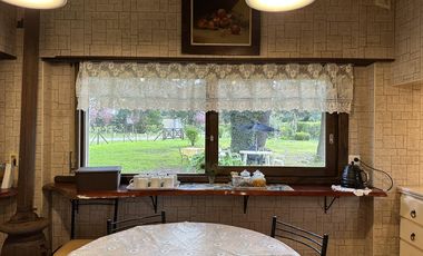 Casa sobre dos lotes