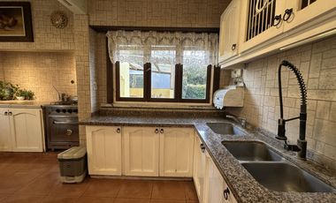 Casa sobre dos lotes