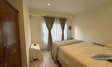 Casa sobre dos lotes