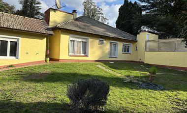 Casa sobre dos lotes