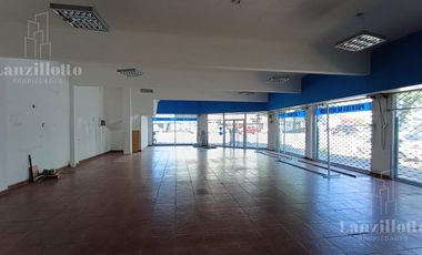 Local en Remedios De Escalada