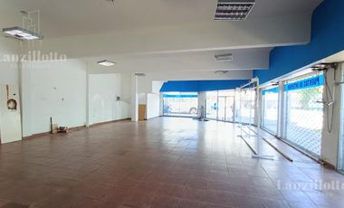 Local en Remedios De Escalada