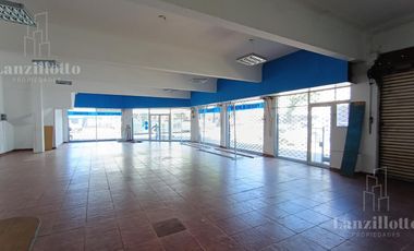 Local en Remedios De Escalada