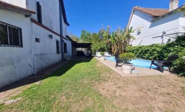 Casa en venta - 3 Dormitorios 3 Baños - City Bell