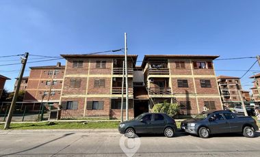 Departamento en Venta. 2 Dormitorios. Balcón al frente. Centro Campana