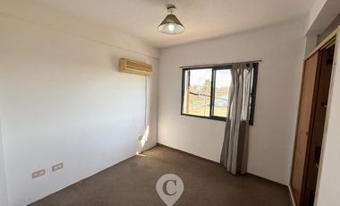Departamento en Venta. 2 Dormitorios. Balcón al frente. Centro Campana