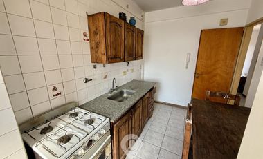 Departamento en Venta. 2 Dormitorios. Balcón al frente. Centro Campana