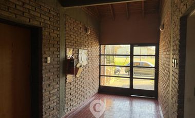Departamento en Venta. 2 Dormitorios. Balcón al frente. Centro Campana