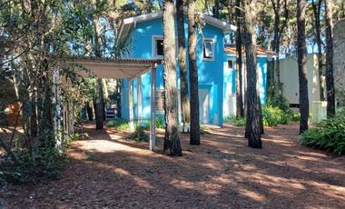 Casa en venta - 3 Dormitorios 3 Baños - Mar de las Pampas