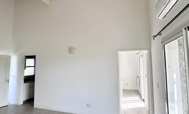 Depto en venta en barrio cerrado Altos del Casco, Zarate. Amenities.