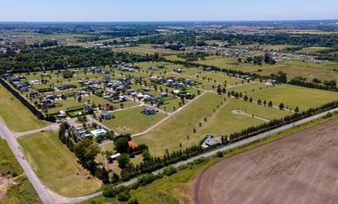Depto en venta en barrio cerrado Altos del Casco, Zarate. Amenities.