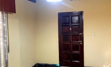 Casa en venta - 2 Dormitorios 1 Baño - 304mts2 - Saladillo