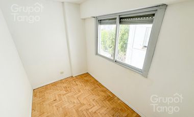 Venta Departamento Tres Ambientes Flores Balcón Frances