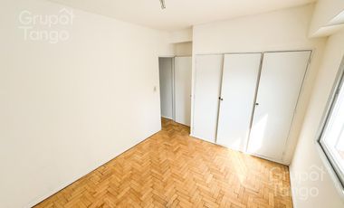 Venta Departamento Tres Ambientes Flores Balcón Frances