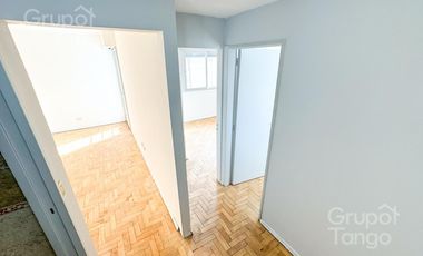 Venta Departamento Tres Ambientes Flores Balcón Frances